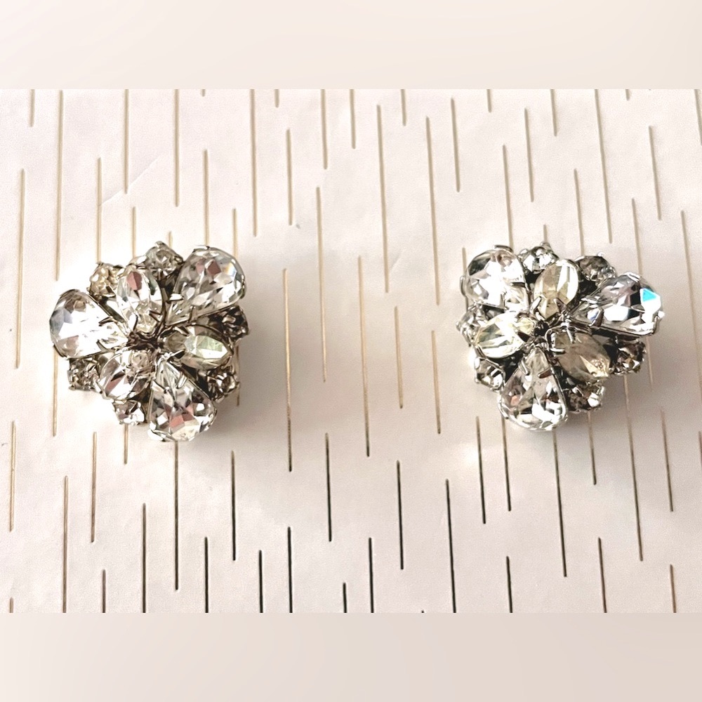 Signed Weiss Timeless earrings in mint condition